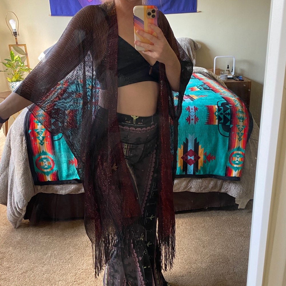 Fringe Kimono/Shawl • Black & Red • Free Size